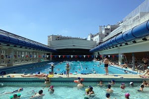 Experimenten met innovatieve zwembadverwarming in Parijs
