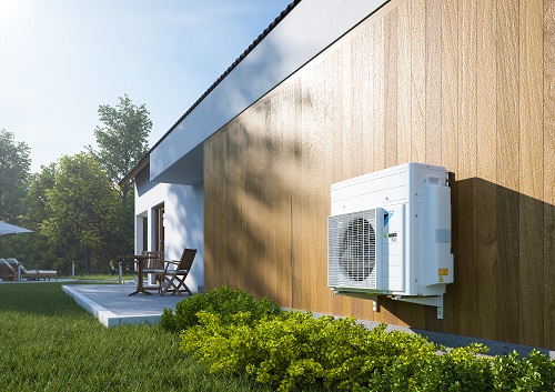 Daikin Introduceert Eerste Monobloc Hybride/add-on Warmtepomp Met R32