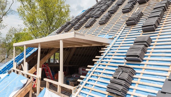Warmtepomp of pv-panelen binnenkort verplicht bij ingrijpende renovatie