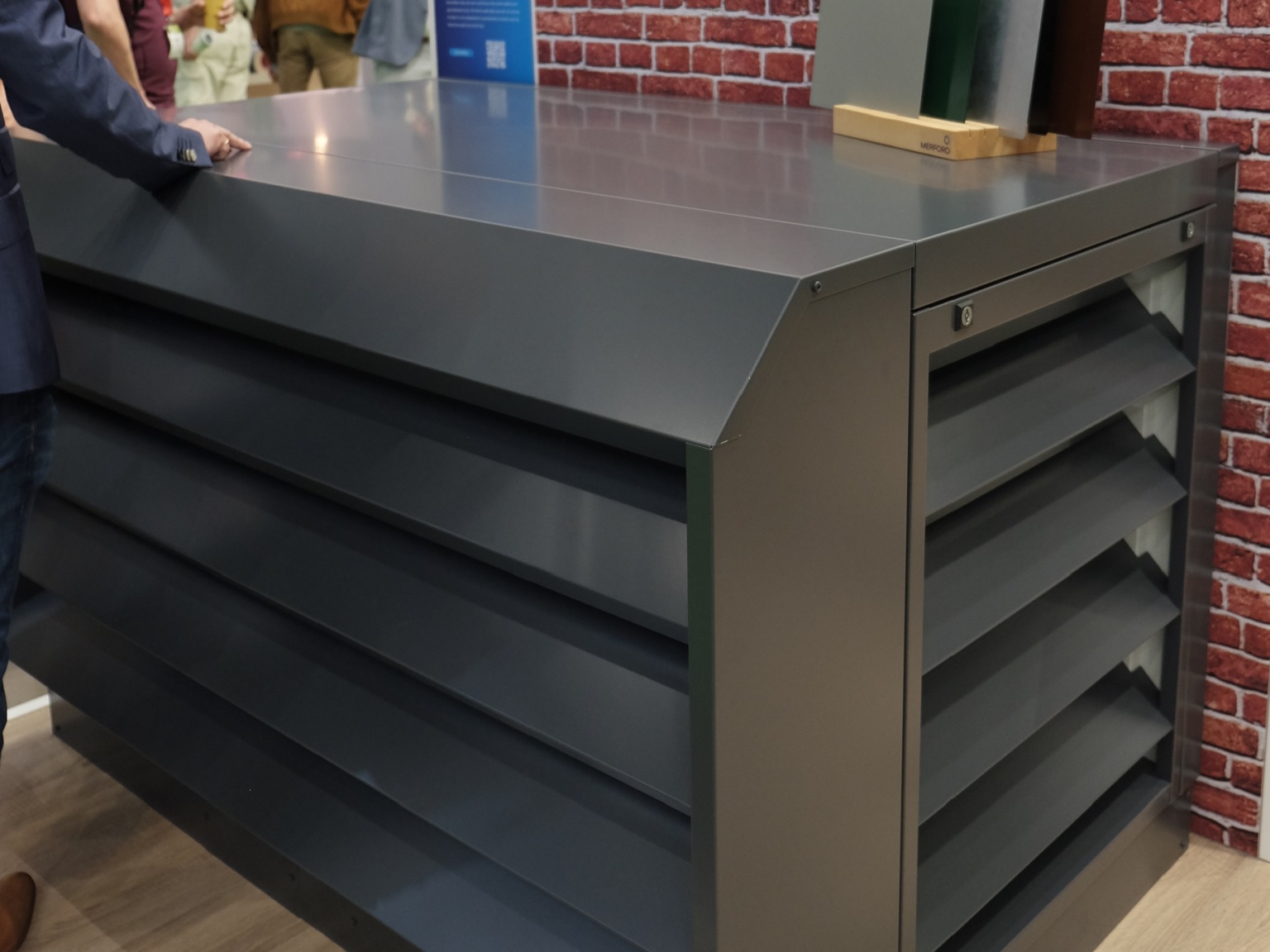 Foto 4: Nieuwe variant van de DICE-omkasting
van Merford.