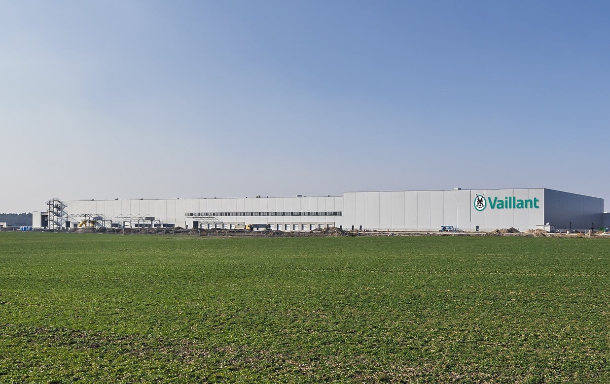 De nieuwe fabriek in het Slowaakse Senica is volledig gericht op de productie van warmtepompen.