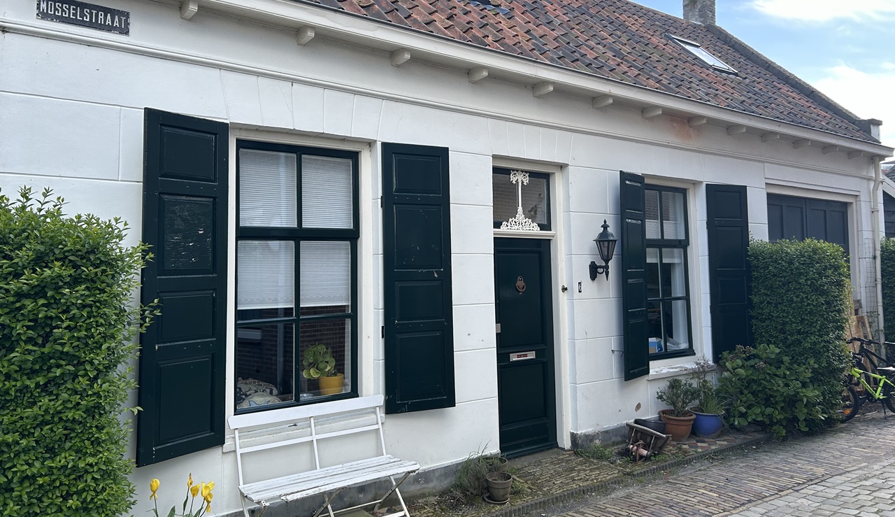 De woning uit 1650 van de familie Luteyn, die dankzij veel doorzettingsvermogen van het gas af kon.