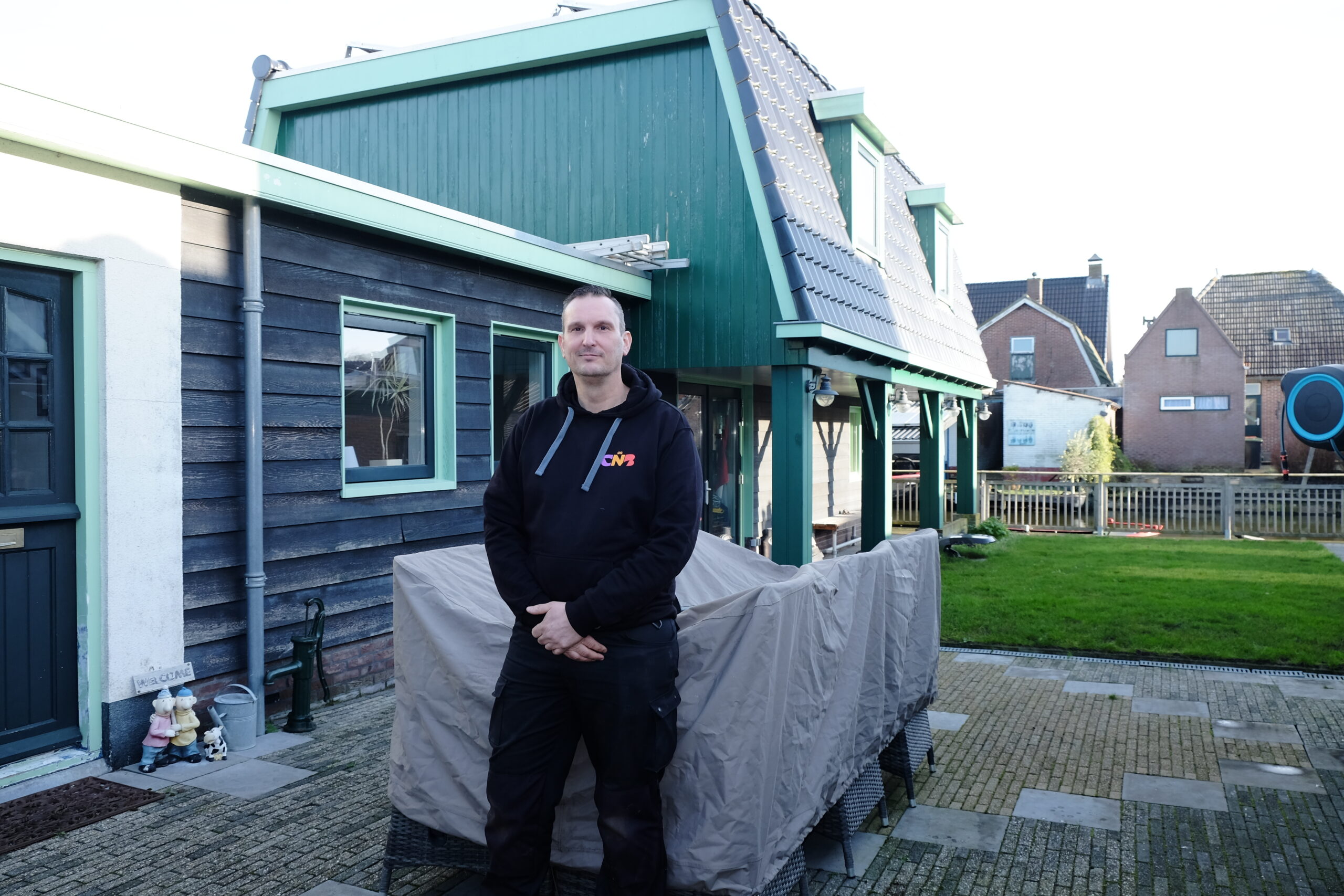 Marco Kolenberg voor de uitbouw van zijn woning. Hij had zelf de regie over de verduurzaming ervan, wat met een energielabel A++++ goed uitpakte.