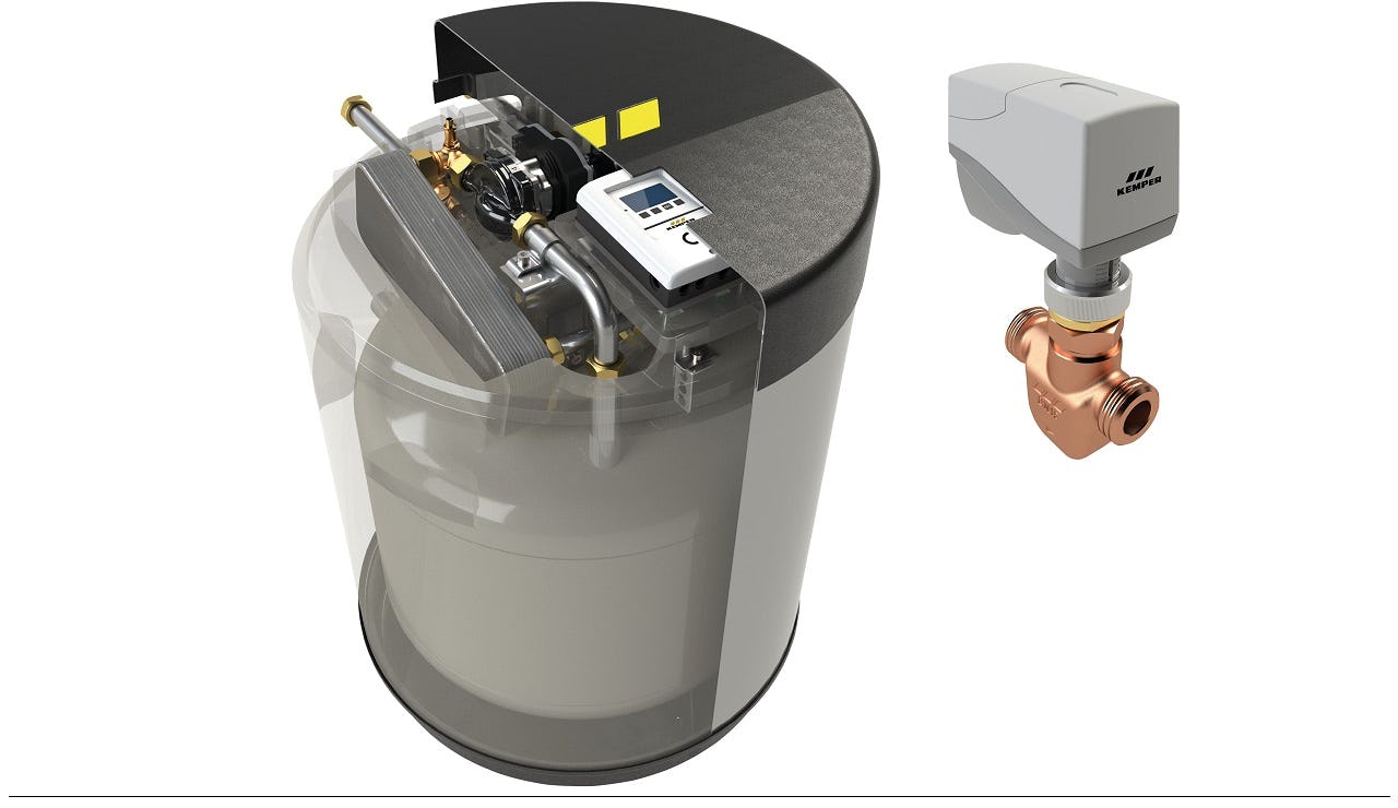 Het binnendeel van de chiller, met het 100 liter grote buffervat en de platenwisselaar (beeld: Kemper).