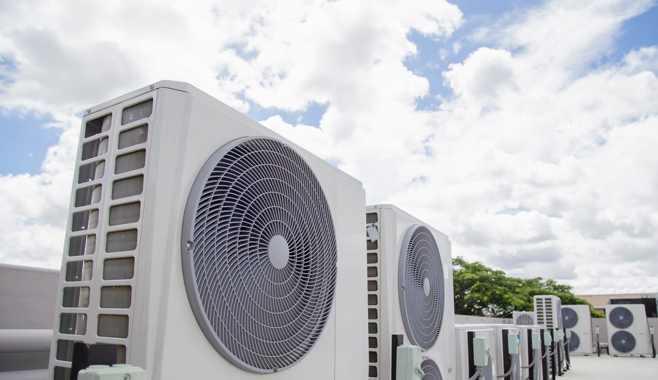 Een productverbod dat op 1 jan 2029 ingaat, betreft nieuwe splitunits (>12 kW) gevuld met een F-gas met een GWP >750.