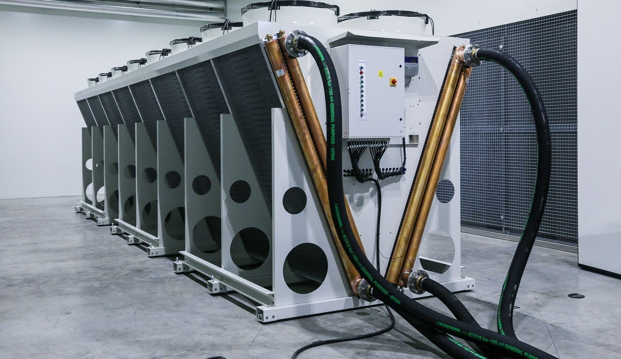 Een drycooler die wordt getest in de klimaatkamer van Refrion.