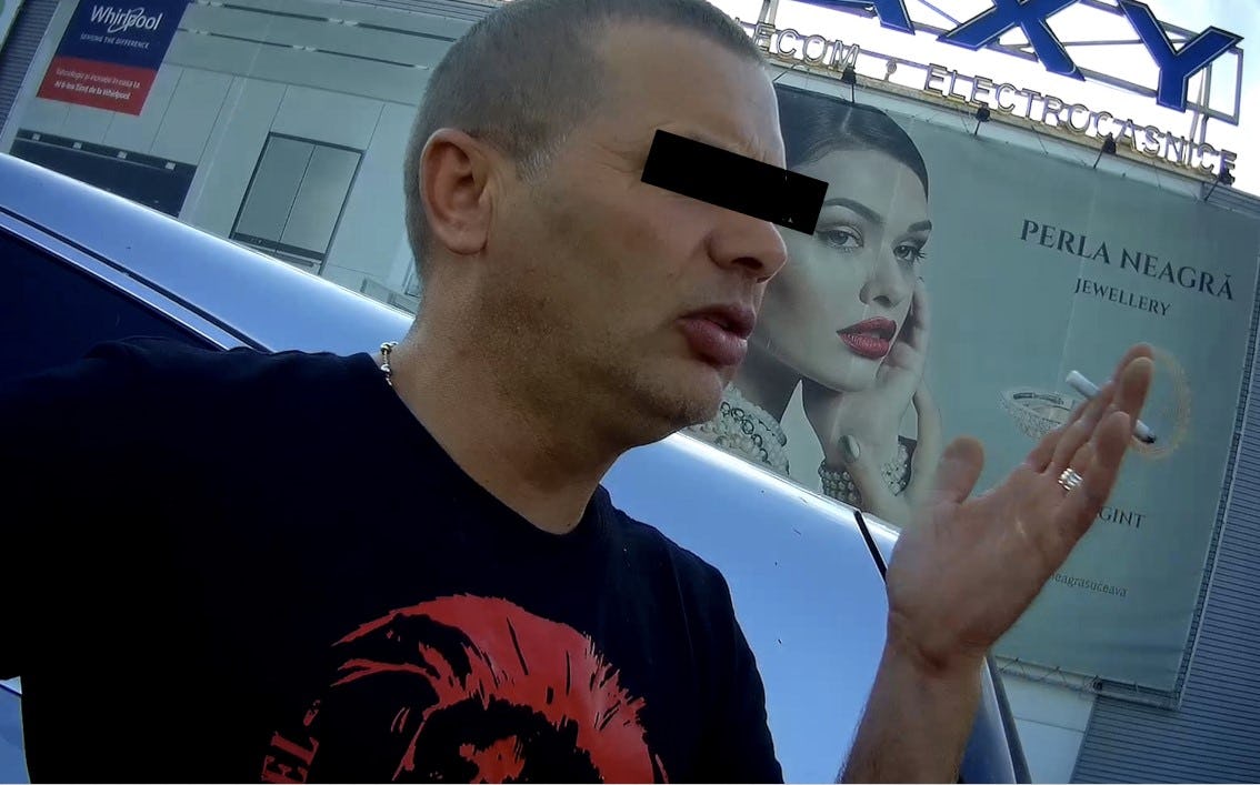 Een van de smokkelaars uit de reportage van EIA. Bron: EIA.