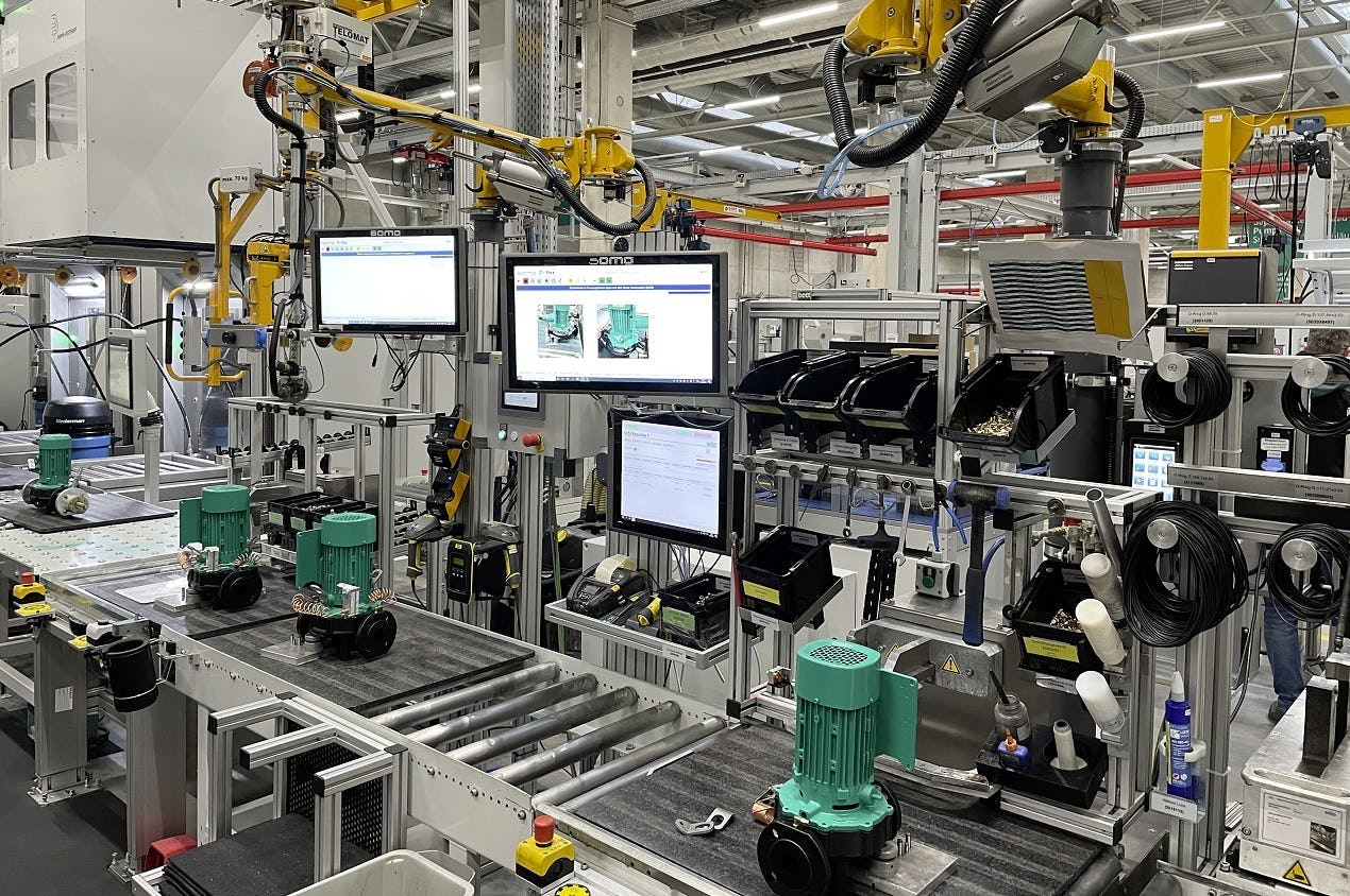 Digitale werknemersassistentie in de 'smart factory' van Wilo in Dortmund
(Afbeelding: Wilo SE).