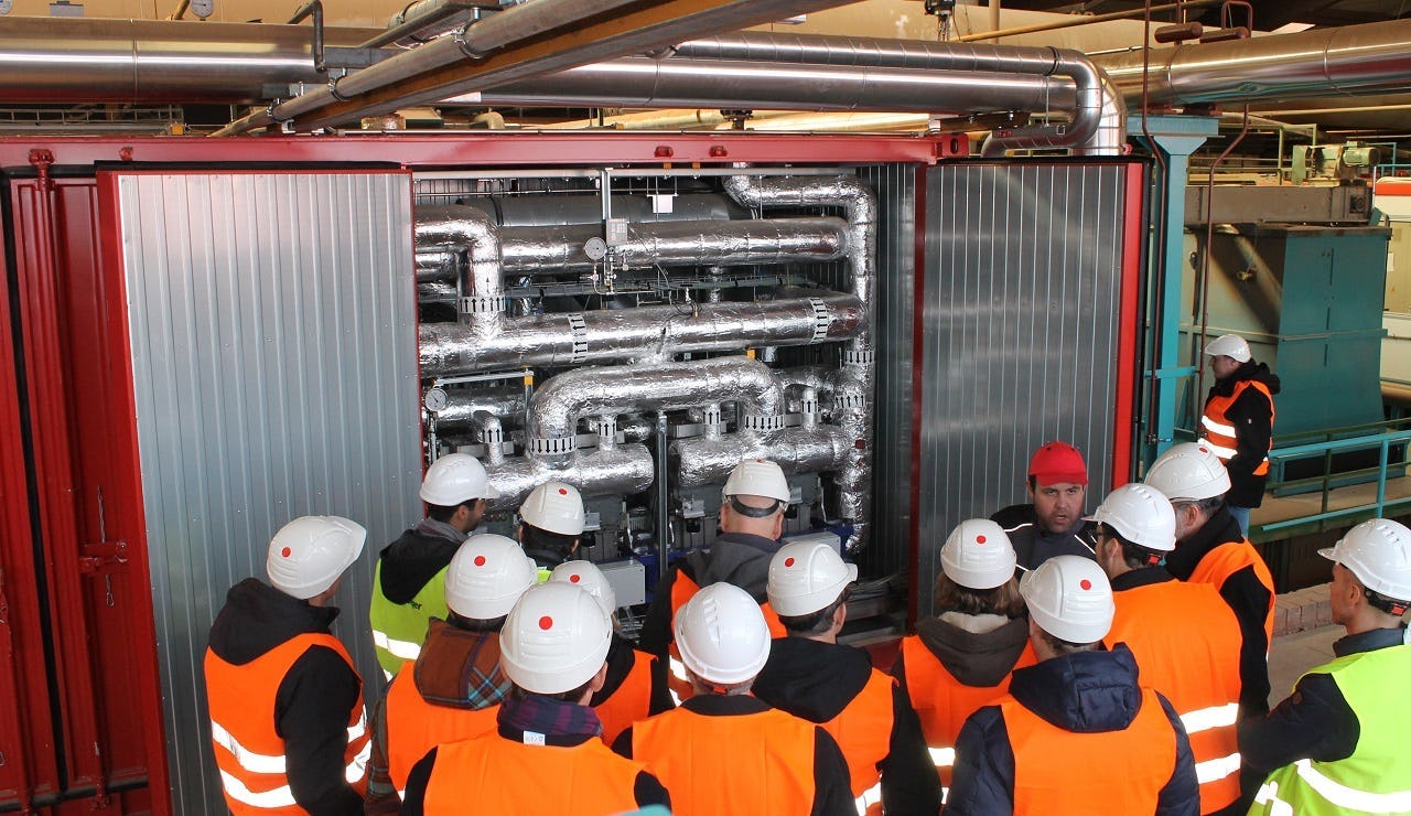 Warmtepomp bij baksteenfabrikant Wienenberger in Oostenrijk (foto Annemarie Schneeberger / AIT).