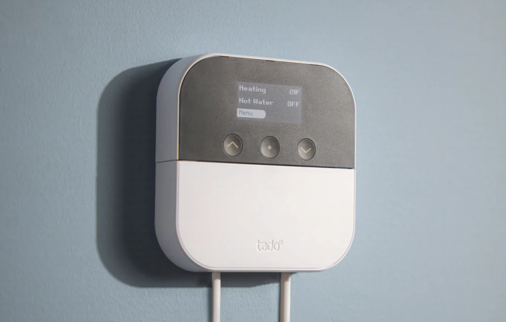 De eerste praktijkervaringen van ondergetekende met de tado° Warmtepomp Optimizer X worden in dit artikel gedeeld.