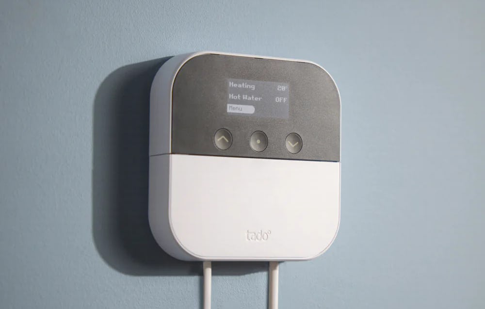 De eerste praktijkervaringen van ondergetekende met de tado° Warmtepomp Optimizer X worden in dit artikel gedeeld.