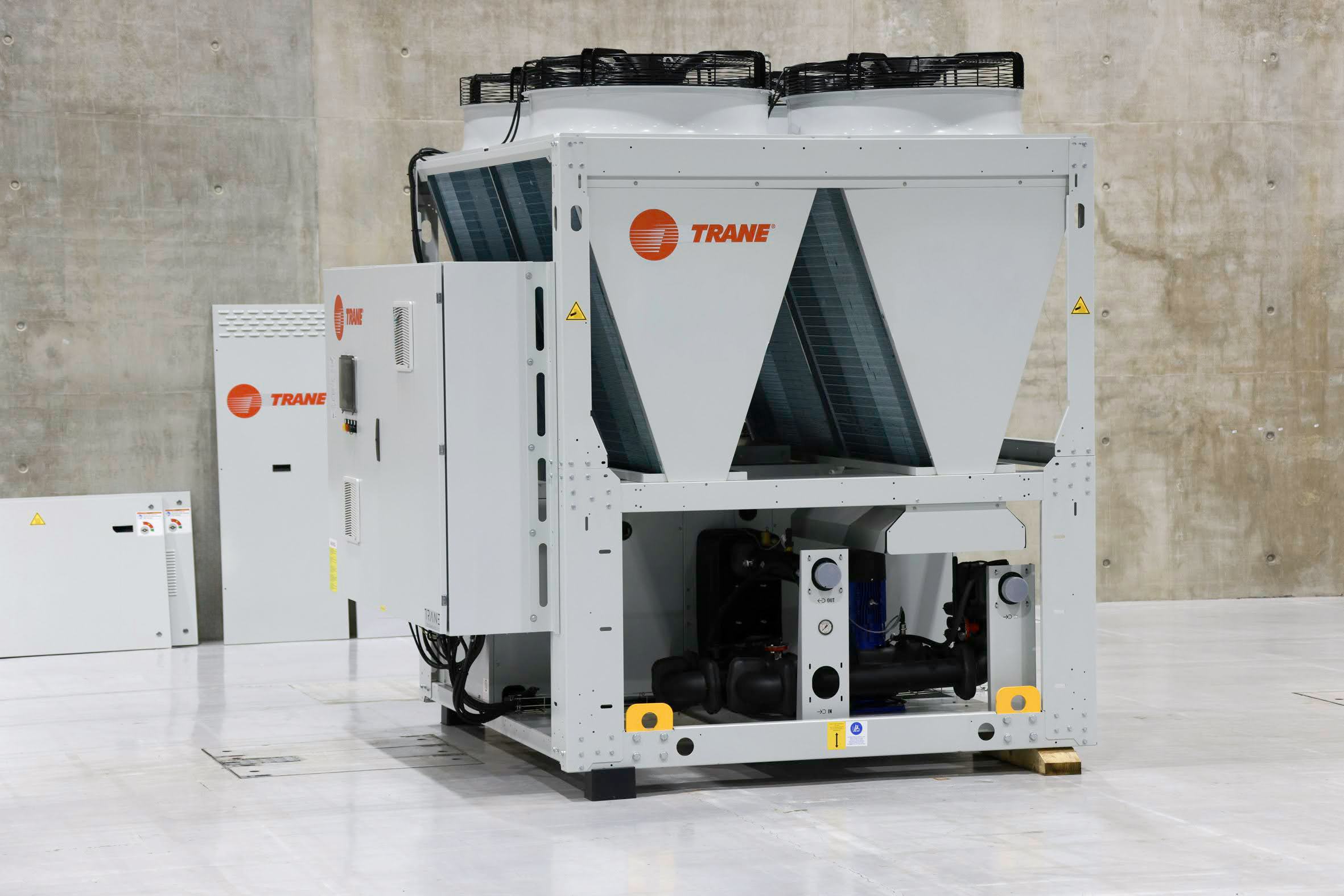 De Trane Aries N HP met twee koudemiddelcircuits en een vermogen van 230 kW.